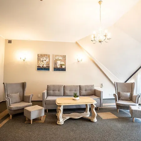 Pallas Frühstückspension 4*