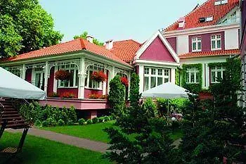 Pallas Bed & Breakfast 4*
