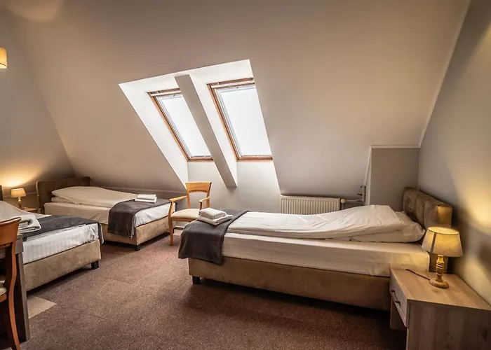 Nocleg ze śniadaniem Pallas 4*